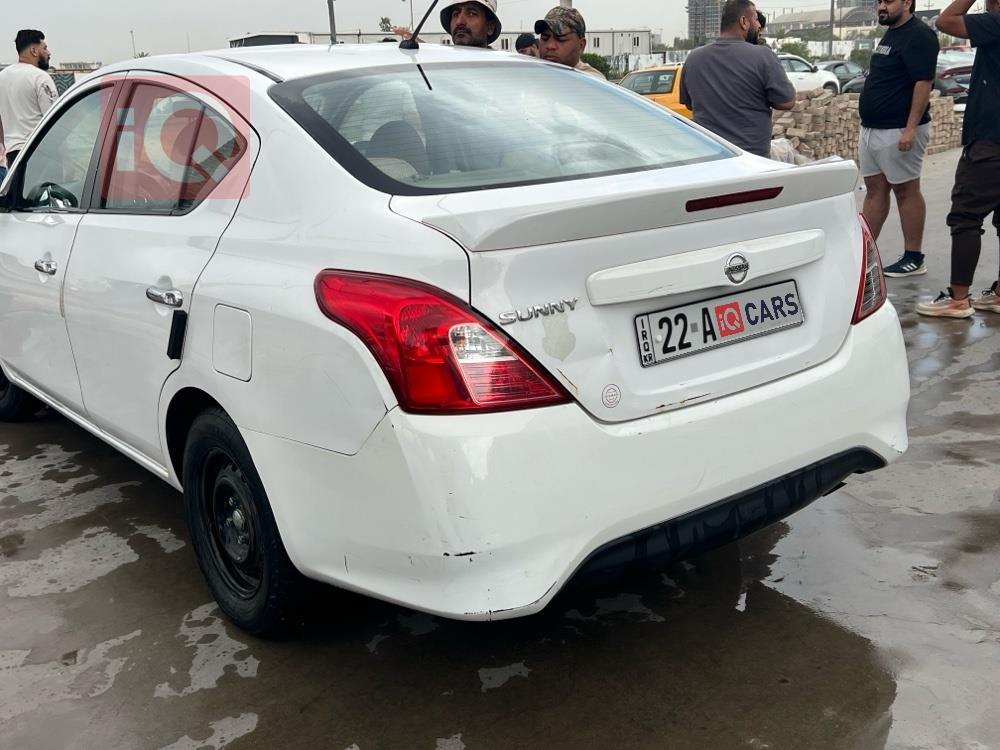نيسان صني